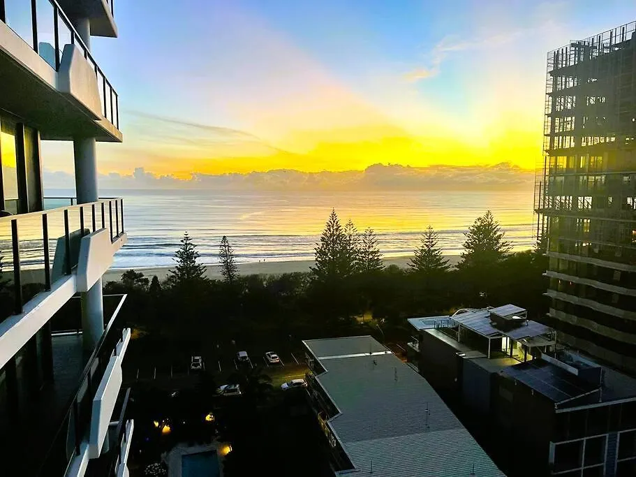 Burleigh Beach 1 Bed Top Location Gold Coast 0*,  Australia