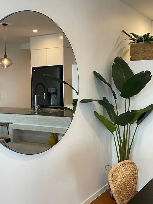 Burleigh Beach 1 Bed Top Location Gold Coast 0*,
