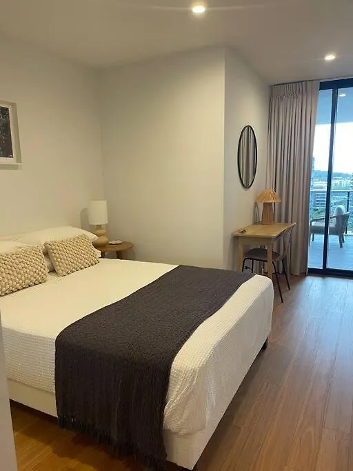 Burleigh Beach 1 Bed Top Location Gold Coast 0*,  Australië